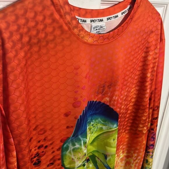 🔥🔥 SPICY TUNA All Over Print Performance Polyester Shirt - EXCELLENT - Sz 2XL - Picture 3 of 9